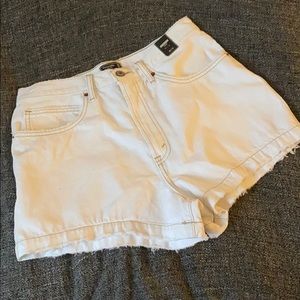 A&F white natural rise shorts